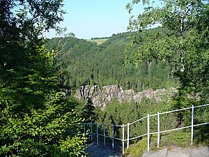 ringmauer im Schwarzwassertal